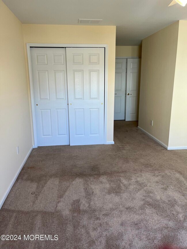 Building Photo - 156 Brookfield Dr