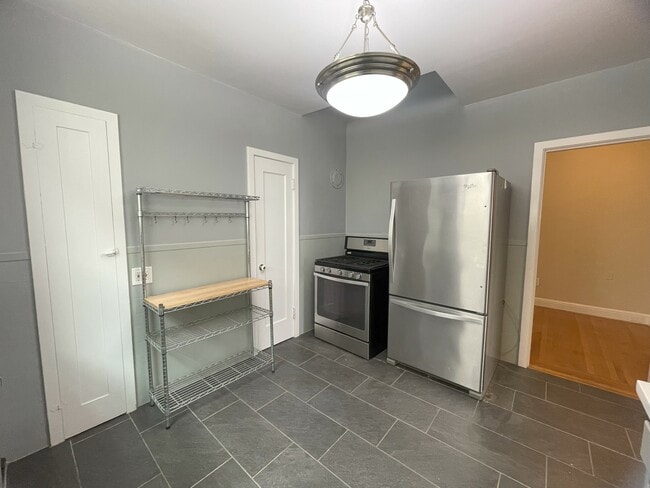 Building Photo - 2717 34th Ave