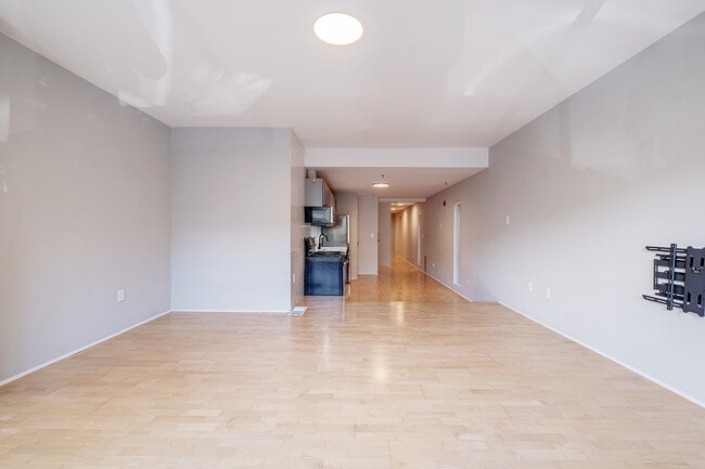 Building Photo - 755 Florida St