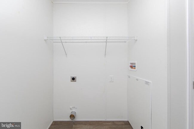 Building Photo - 312 Crystal Dr