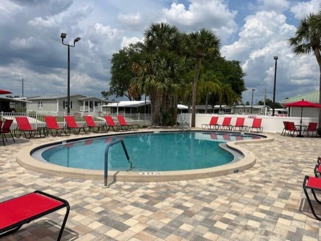 Building Photo - 41094 Roselle Lp