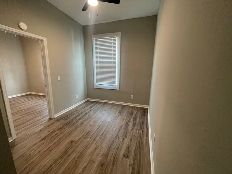 Building Photo - 1157 Olympia Ave