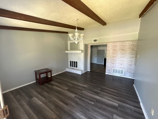 Building Photo - 159 Randall Dr