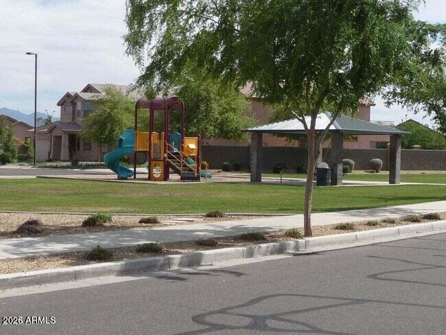 Building Photo - 8460 W Lewis Ave