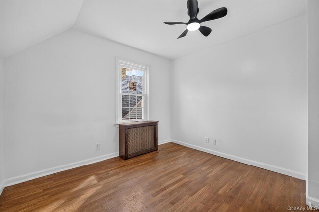 Building Photo - 72 Bayard St