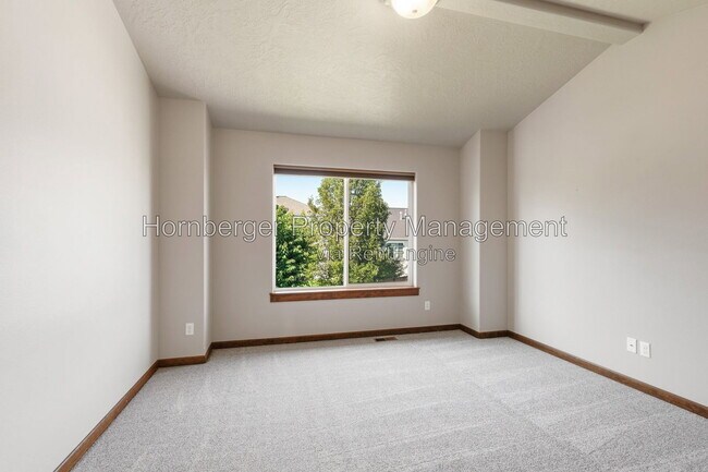 Building Photo - 17415 E Shamrock Ct