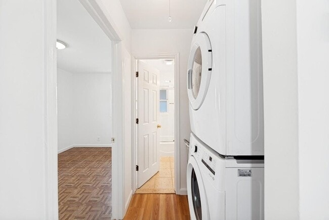 Building Photo - 191 Howard Ave