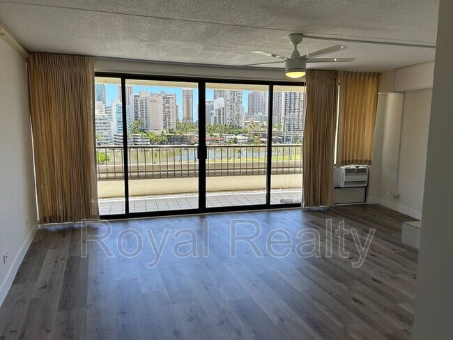Building Photo - 2333 Kapiolani Blvd