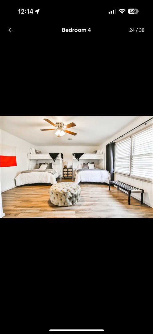 Building Photo - PRE LEASING for fall 2026! 4/3 in medical district