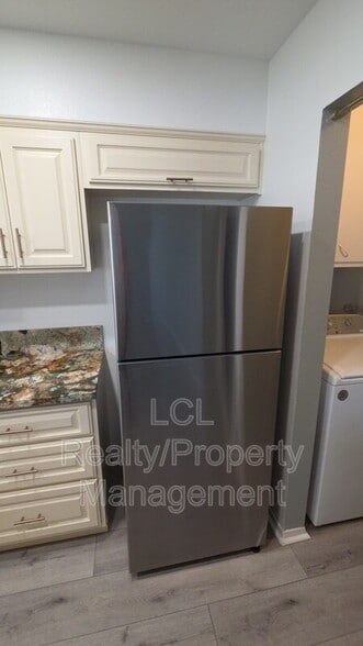 Building Photo - 27227 Sun City Blvd