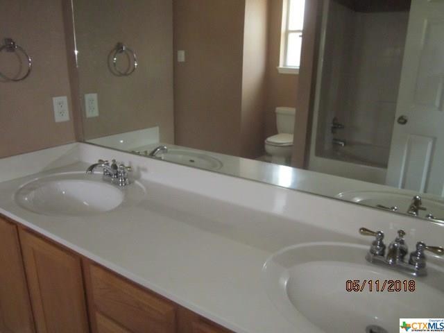 Building Photo - 2303 Jake Dr