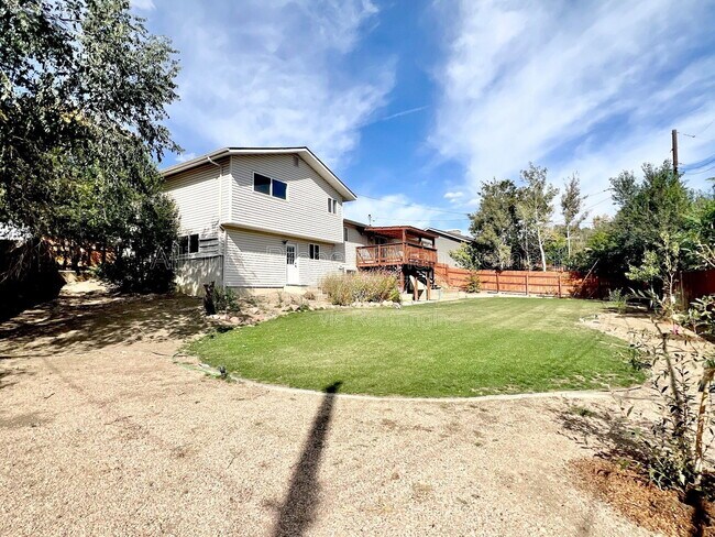 Building Photo - 514 Catalina Dr