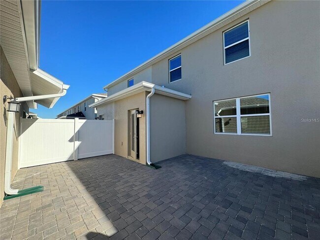 Building Photo - 10678 Words Dr