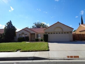 Building Photo - Nice One Story Offering 1524 sq. ft. Built...