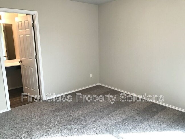 Building Photo - 1716 West Antler Way