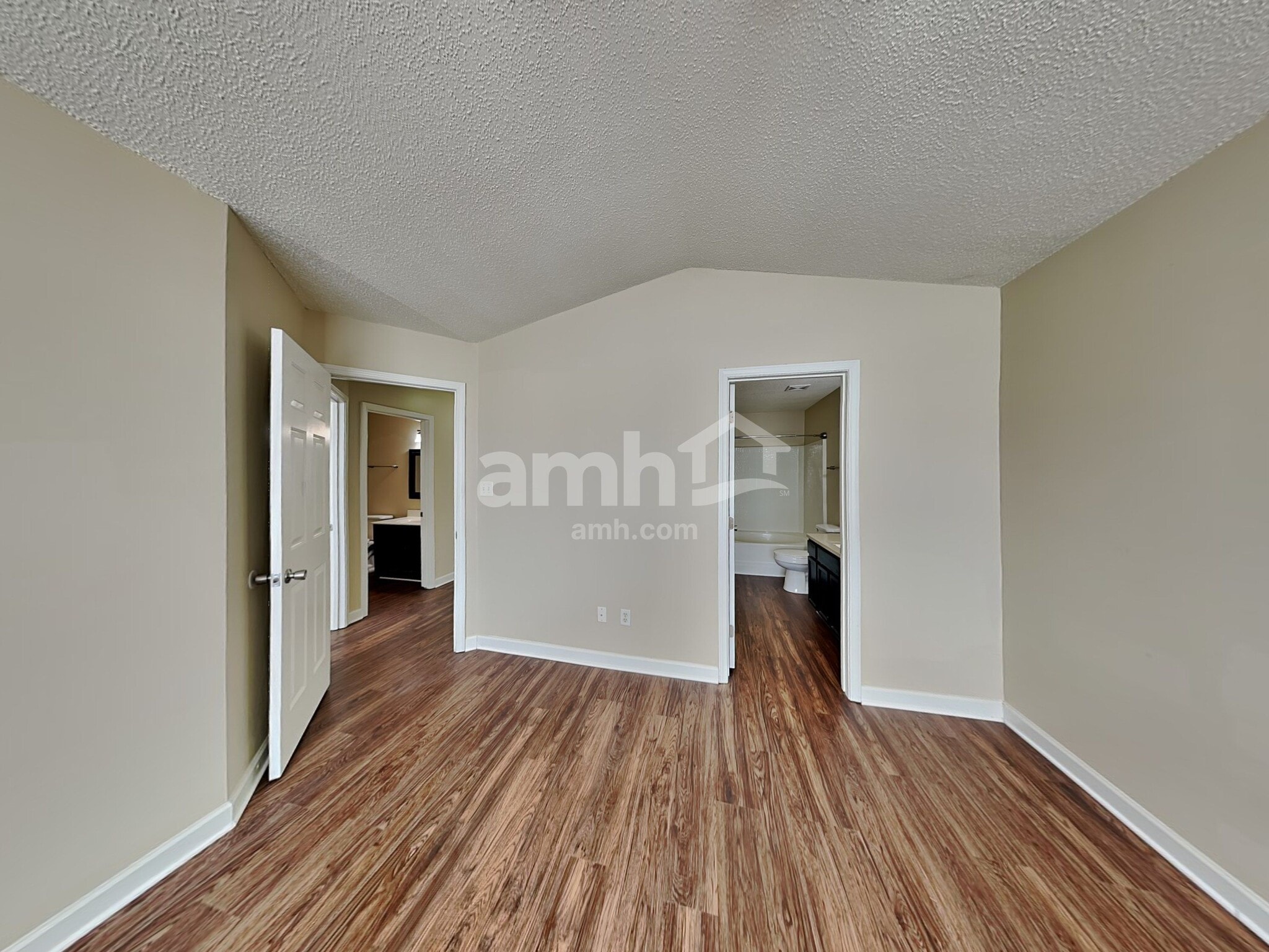 Building Photo - 4718 Winterberry Ln