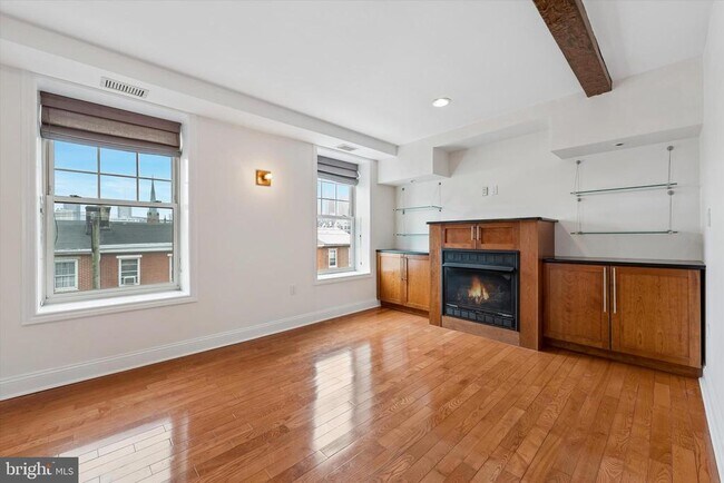 Building Photo - 1111 Mt Vernon St