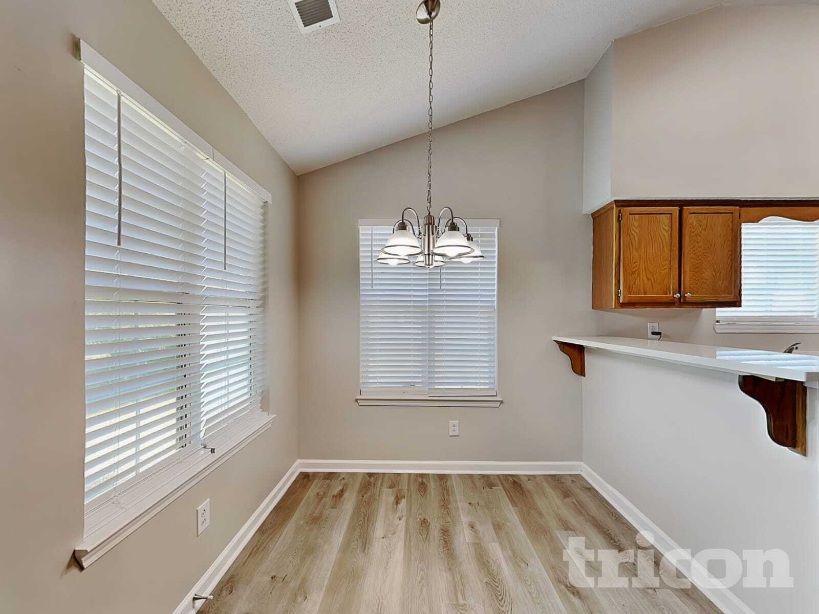 Building Photo - 1264 W Briar Ridge Ct