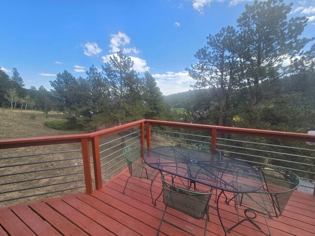 Building Photo - 229 Crestwood Ct