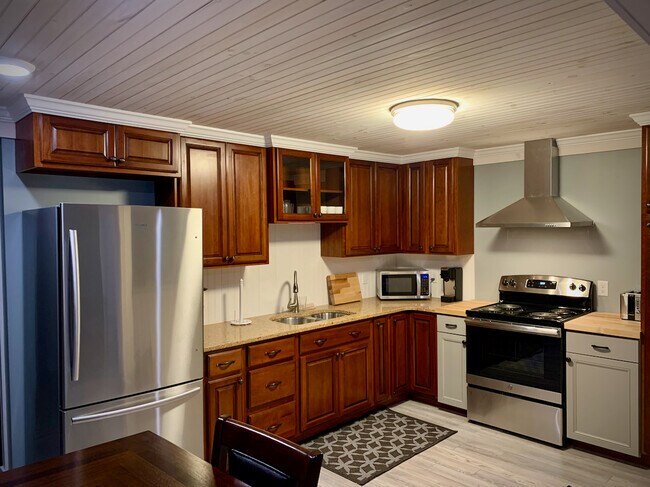 Building Photo - 139 W Bridge St