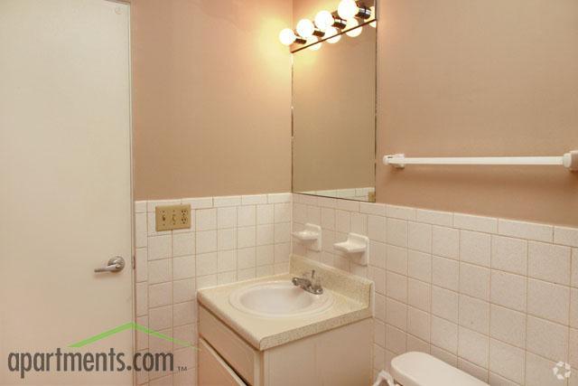 Bathroom - Black Bear Creek Apartments