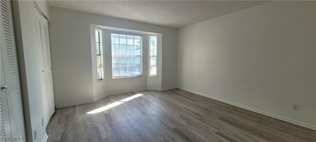 Building Photo - 1382 Wildwood Lakes Blvd