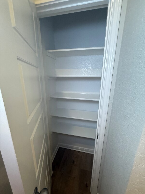 Building Photo - 194 Nespral Dr