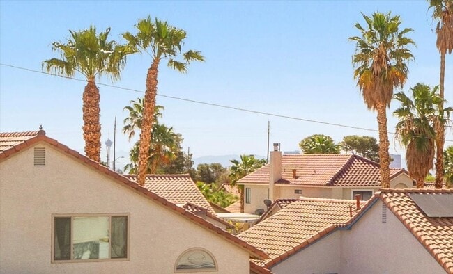 Building Photo - 2 bd, 2 bth Condo Ideal Summerlin location