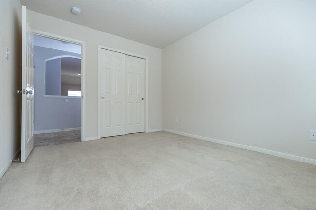 Building Photo - 24519 Red Bluff Tr