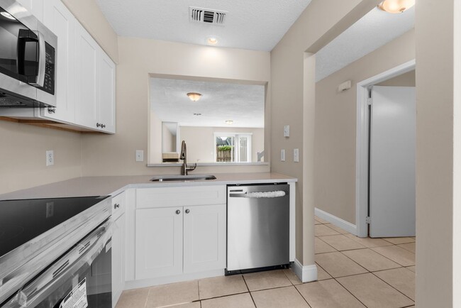 Building Photo - 4259 Polo Ct