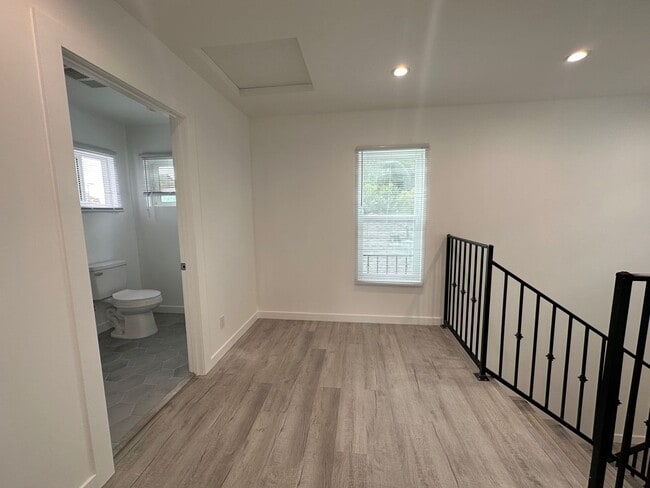 Building Photo - Brand New and Stunning  3+2 ADU on a pictu...