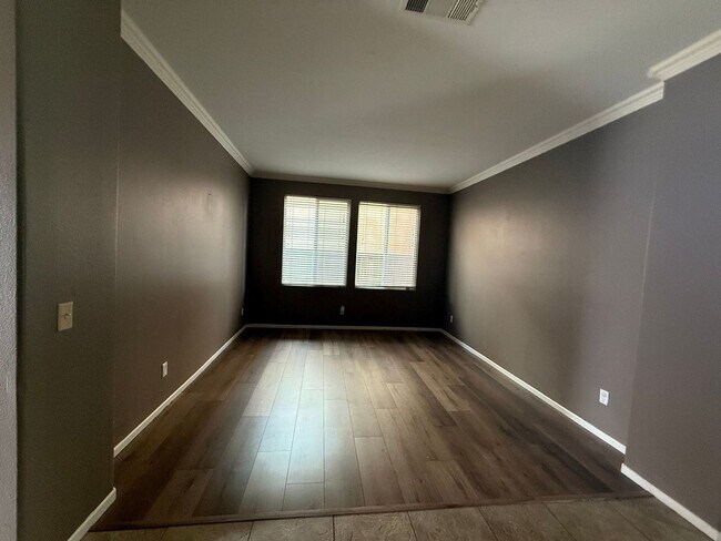 Building Photo - Beautiful Home in the Heart of Perris