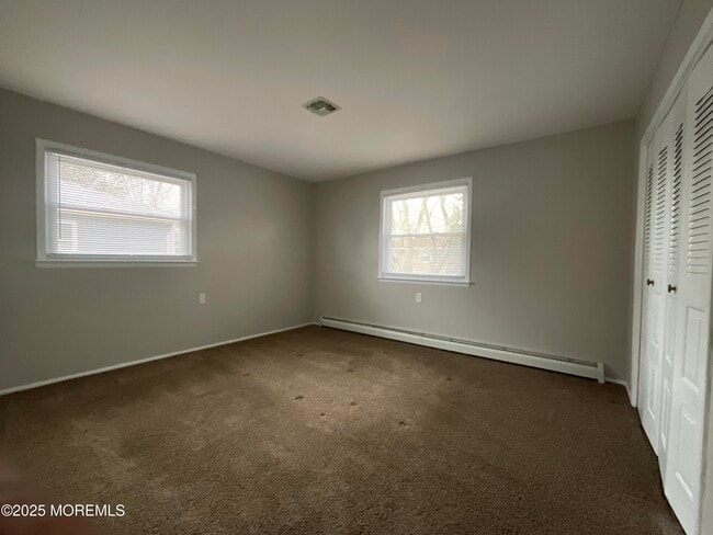 Building Photo - 554 Jamaica Blvd