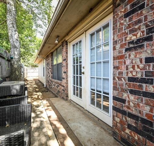Building Photo - 1113 Bayfield Dr