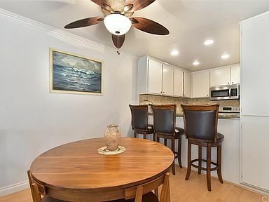 Building Photo - 7204 Marina Pacifica Dr S