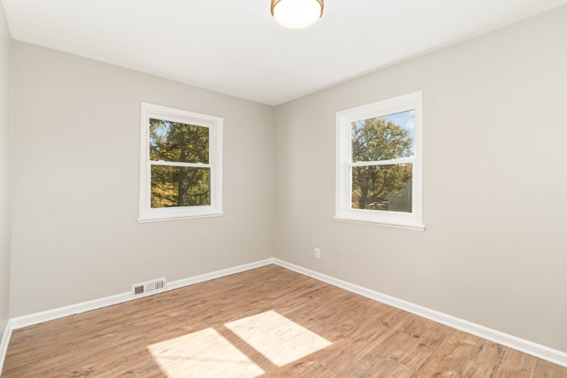 Building Photo - 6416 Walnut Dr