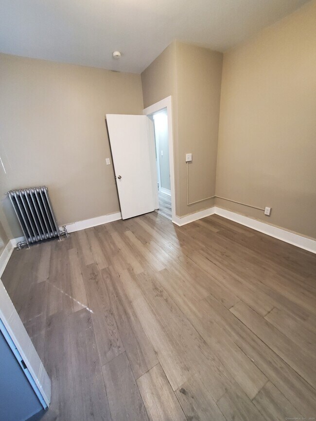 Building Photo - 432 Dixwell Ave