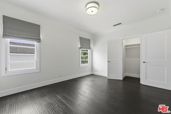 Building Photo - 920 N Genesee Ave