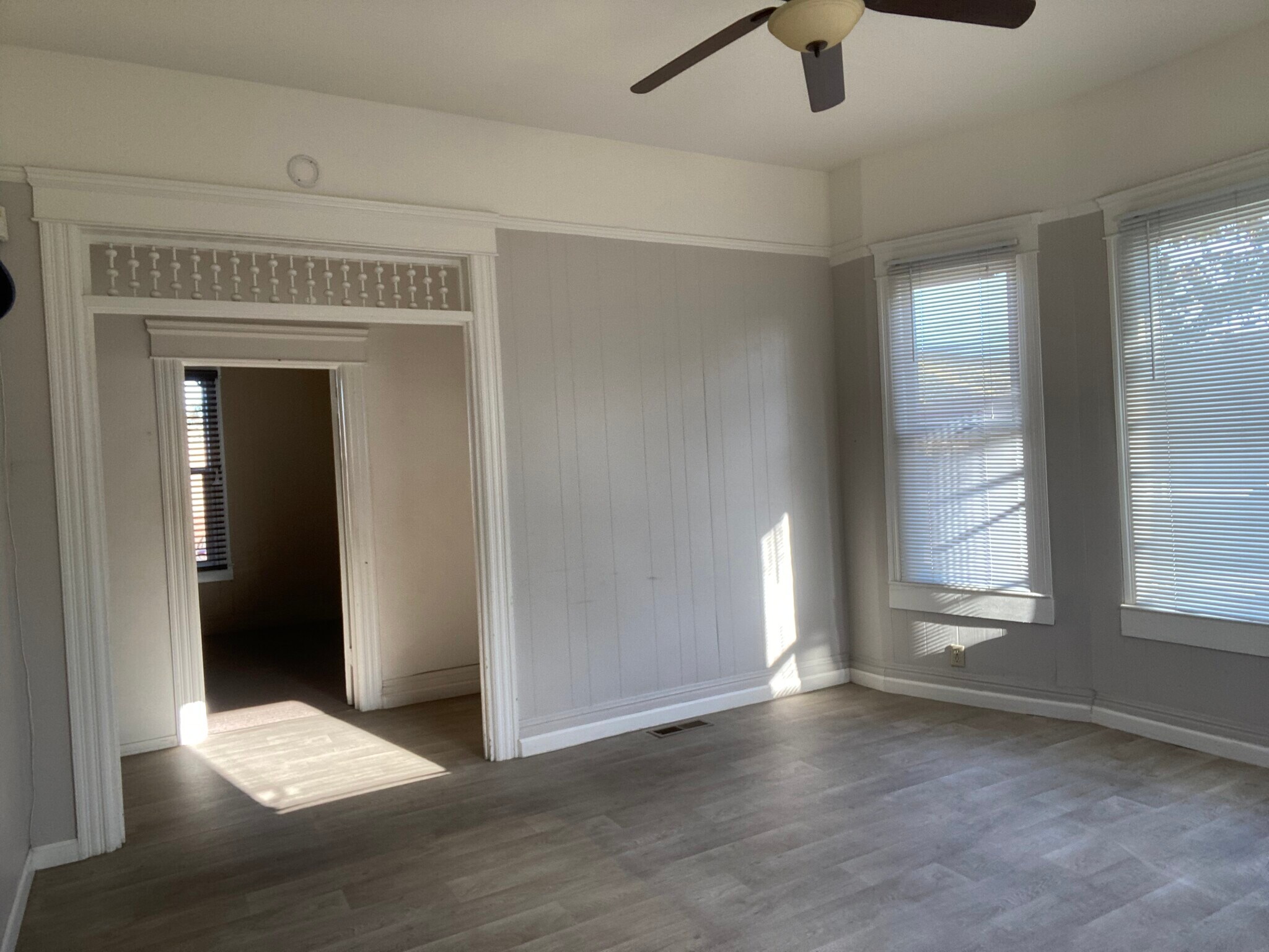 Building Photo - 307 E Ocean Ave