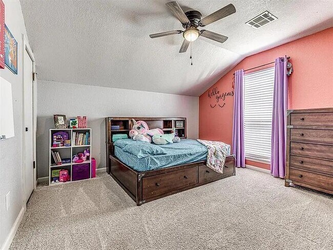Building Photo - 2912 Canyon Oaks Ct
