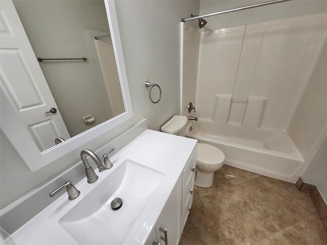 Building Photo - 18142 Murcott Blvd