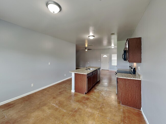 Building Photo - 133 Blackhawk Cove