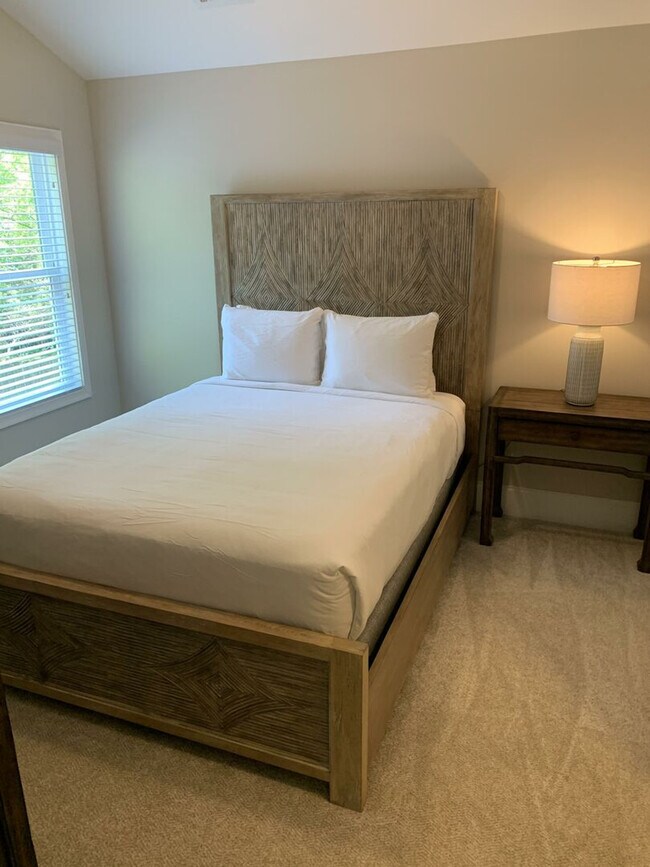 Building Photo - 4230 Old Cherokee St