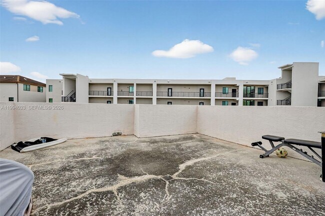 Building Photo - 4740 NW 84th Ave