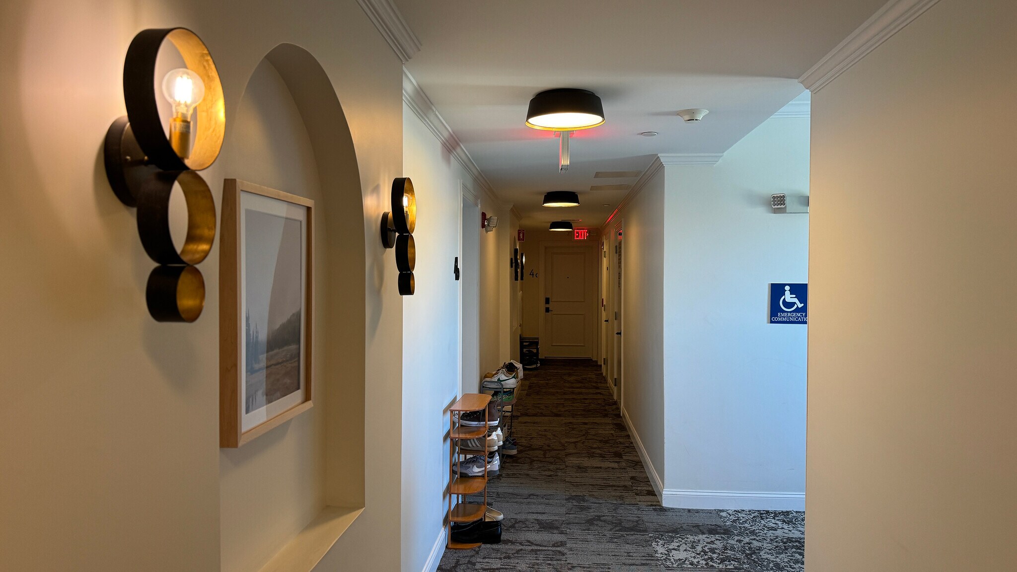 Hallway - 4281 Washington St