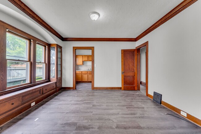 Building Photo - 18751 Monterey Ave