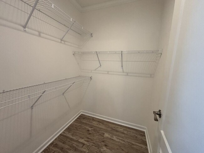 Building Photo - 909 Inagua W