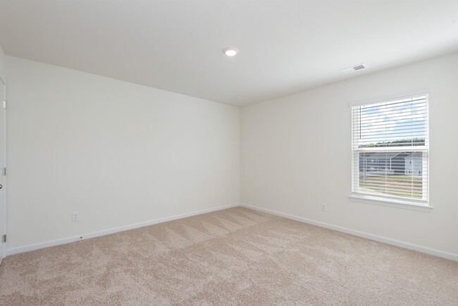 Building Photo - 927 Dora Rose Rd