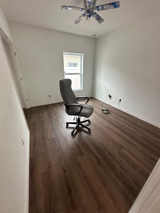 Building Photo - 275 Williamson Dr