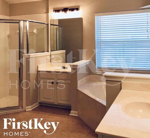 Building Photo - 2563 Watermill Dr